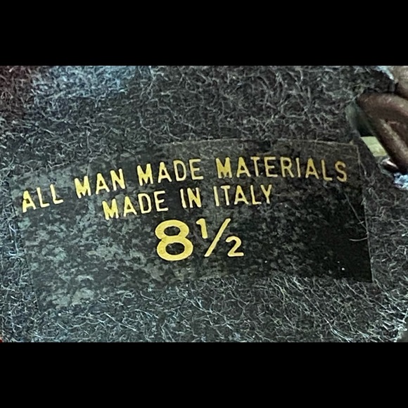 Never worn Mika Paoli silver leather sandal - Picture 4 of 4